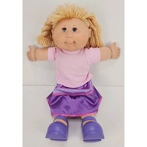 2004 Play Along Cabbage Patch Kids Girl Doll Blond Hair Brown Eyes 1 Dimple